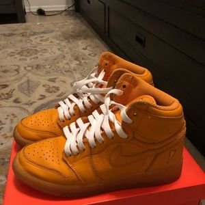 Jordan 1 retro high og Gatorade’s unisex